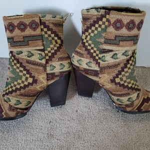 Kelsey Dagger boots